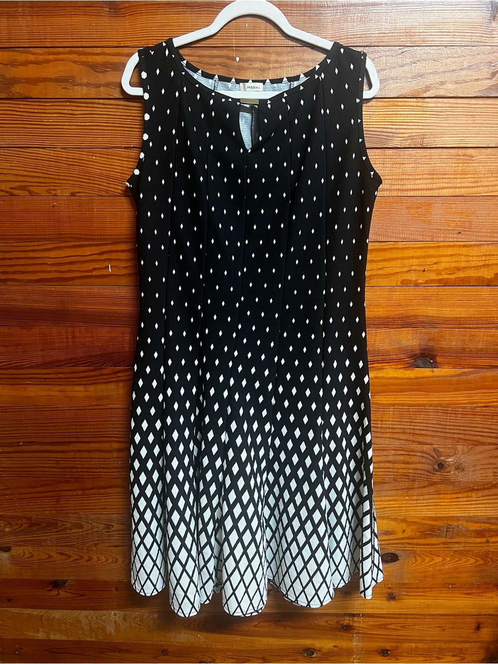 Haavi Women’s Large Black White Geometric Fit & Flare Midi Dress Sleeveless